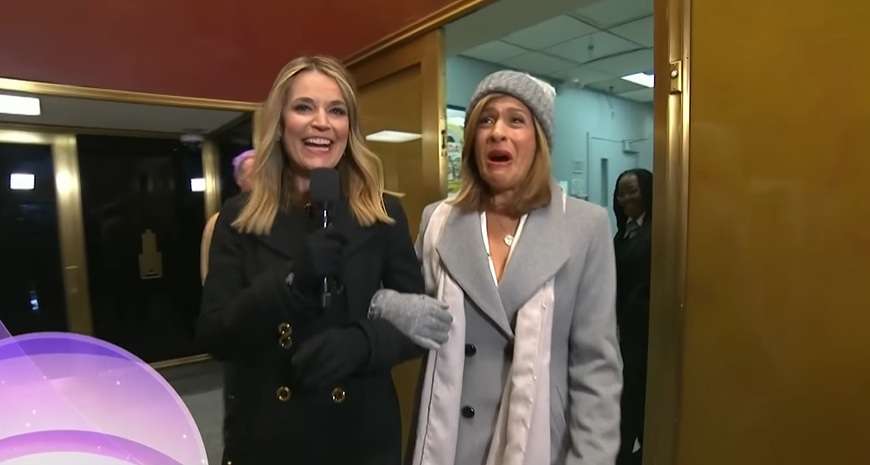 Hoda Kotb - Savannah Guthrie Today Show - Youtube