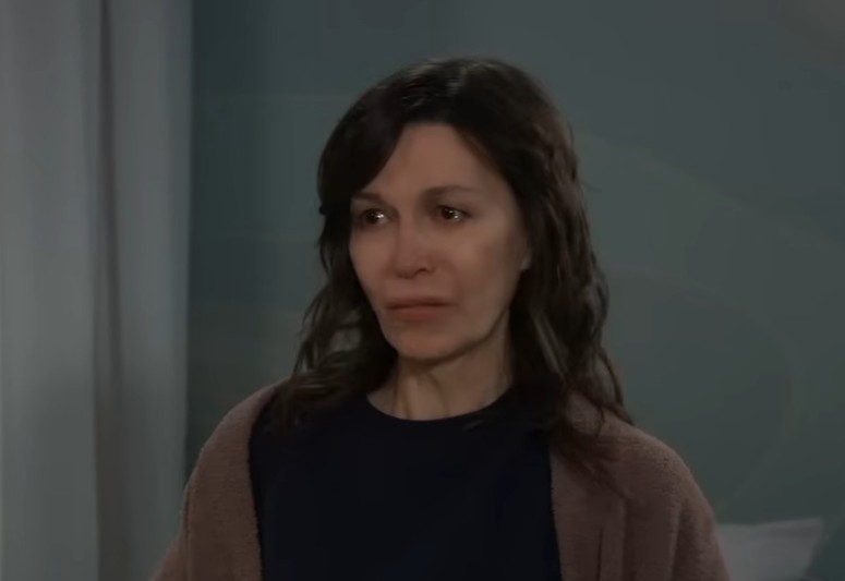 Anna Devane-Finola Hughes-General Hospital-YouTube