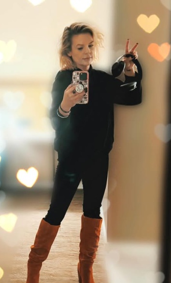 Kirsten Storms IG